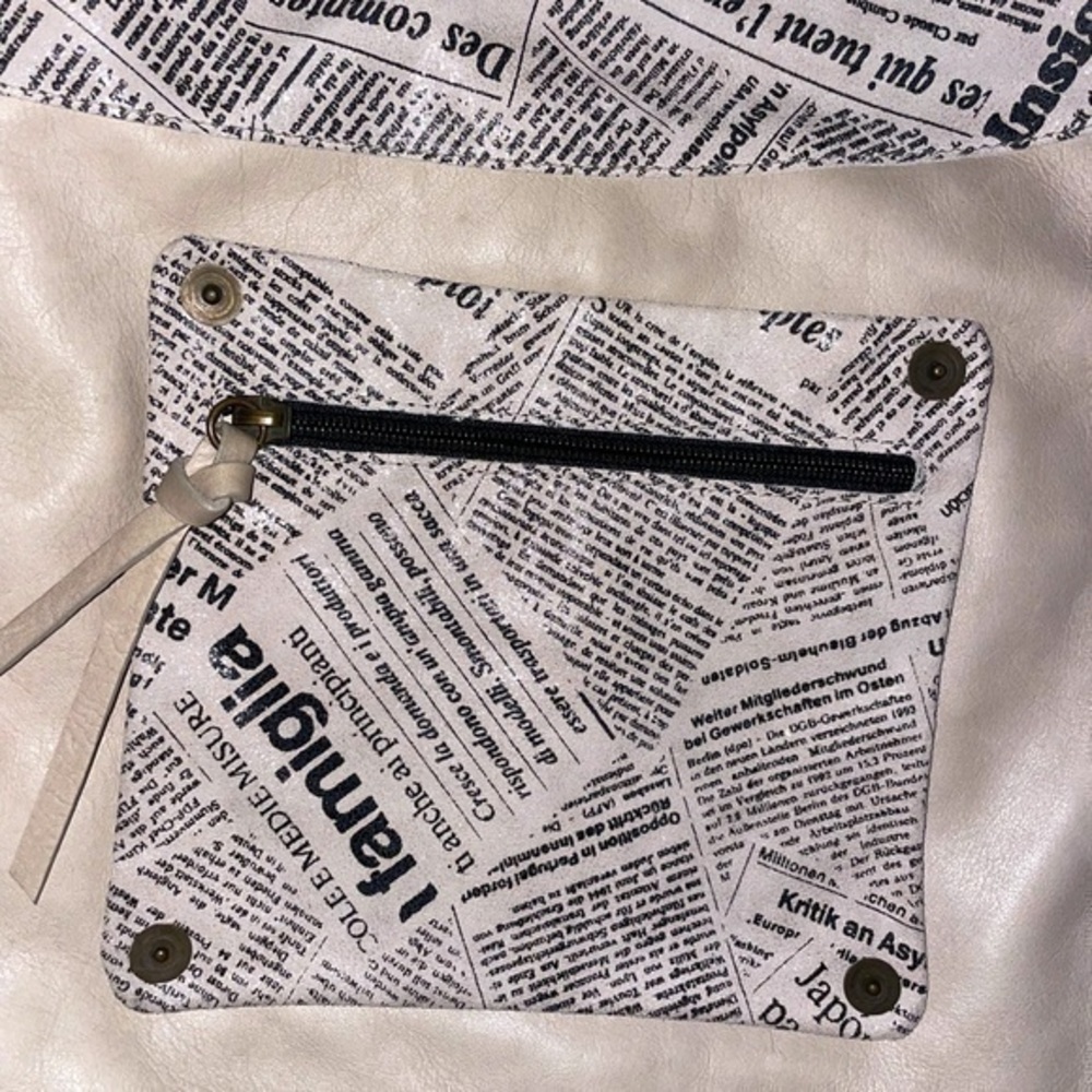 Maurizio Taiuti gazette newspaper purse crossbody bag made in Italy - Picture 9 of 12